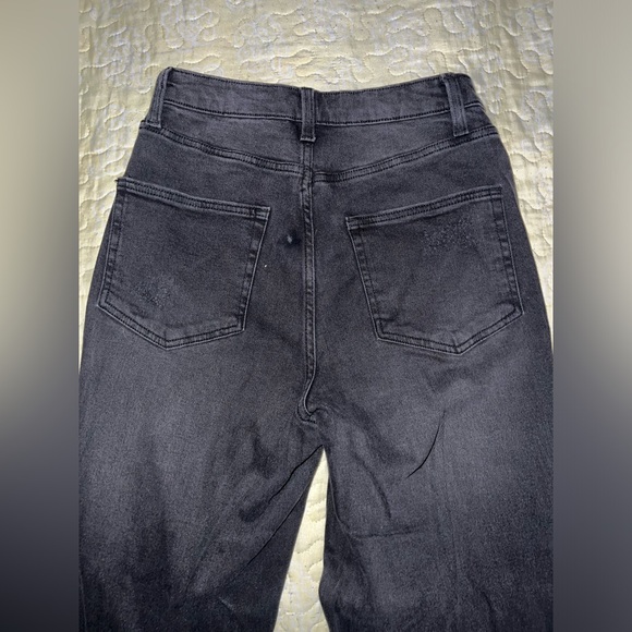 Jean - Picture 2 of 3